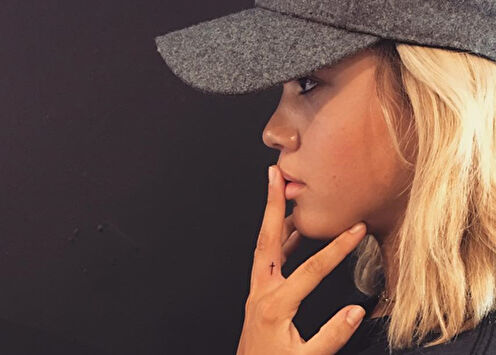 Татуировка модели Софии Ричи